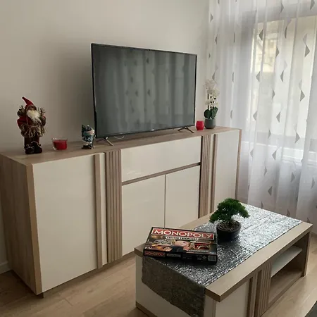 Appartement T4 140 M2 Spacieux Et Calme Pour 8 Personnes