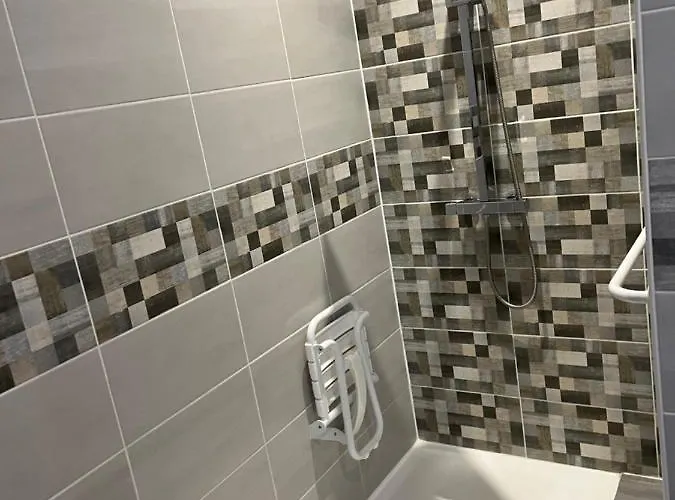 T4 140 M2 Spacieux Et Calme Pour 8 Personnes Apartment