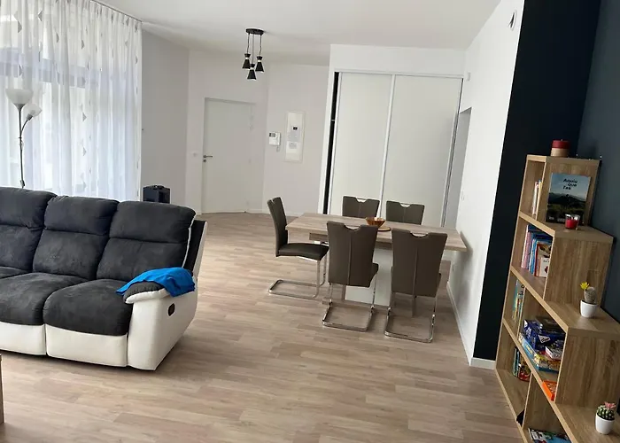 Apartment T4 140 M2 Spacieux Et Calme Pour 8 Personnes Luz-Saint-Sauveur