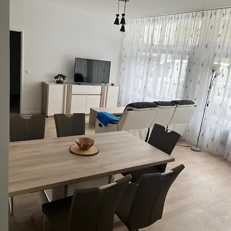 T4 140 M2 Spacieux Et Calme Pour 8 Personnes Lägenhet Luz-Saint-Sauveur