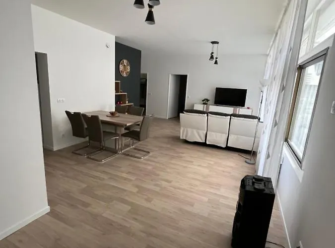 아파트 T4 140 M2 Spacieux Et Calme Pour 8 Personnes 뤼생소베르